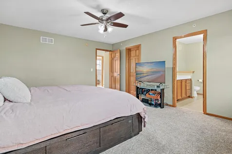 8304 Townsend Drive Eden Prairie MN 55344