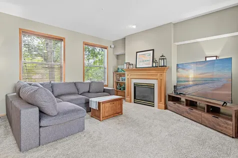 8304 Townsend Drive Eden Prairie MN 55344