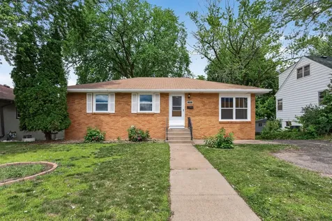 725 49th Avenue NE Columbia Heights MN 55421