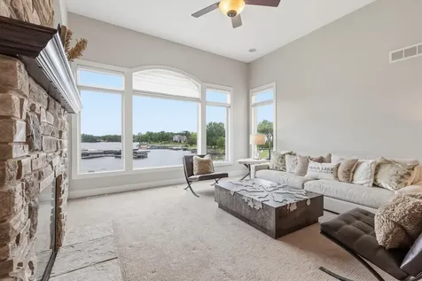 3647 Crystal Bay Lane NW Prior Lake MN 55372