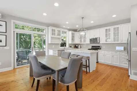 9247 Lake Riley Boulevard Chanhassen MN 55317