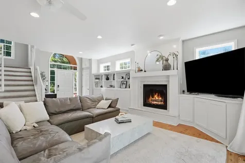 9247 Lake Riley Boulevard Chanhassen MN 55317