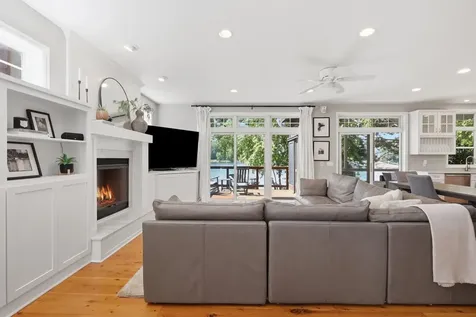 9247 Lake Riley Boulevard Chanhassen MN 55317