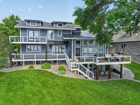 3710 Crestwood Drive NE Alexandria MN 56308