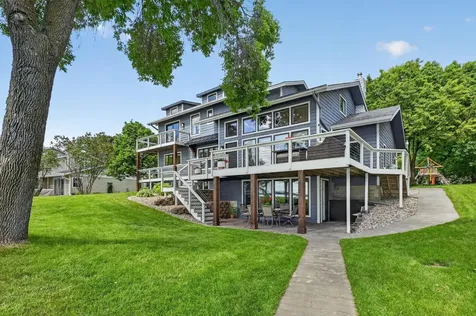 3710 Crestwood Drive NE Alexandria MN 56308