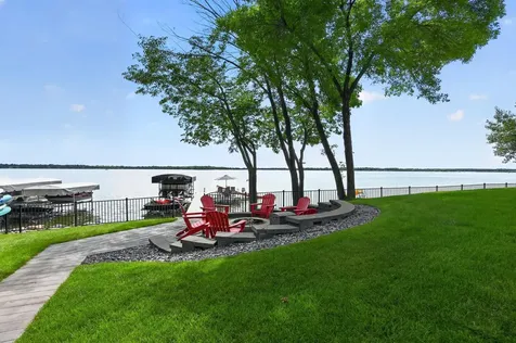 3710 Crestwood Drive NE Alexandria MN 56308