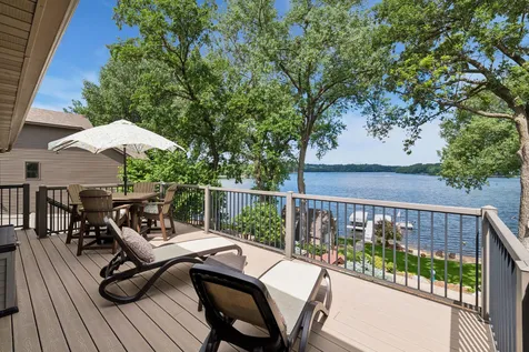 920 Pershing Circle Burnsville MN 55306