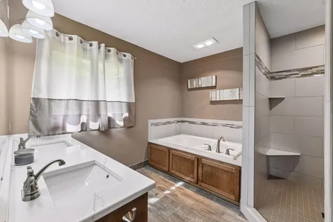 920 Pershing Circle Burnsville MN 55306