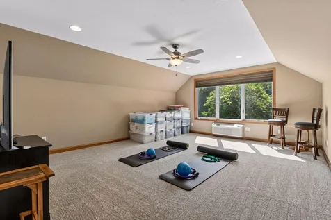 920 Pershing Circle Burnsville MN 55306