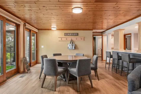 920 Pershing Circle Burnsville MN 55306