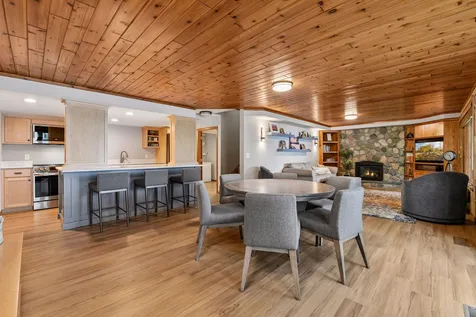 920 Pershing Circle Burnsville MN 55306