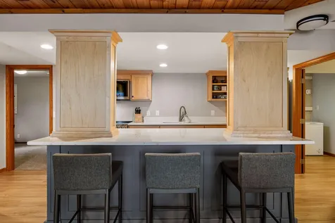 920 Pershing Circle Burnsville MN 55306
