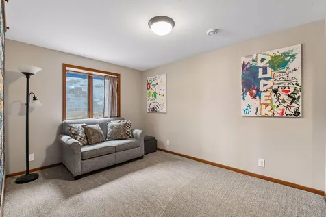 920 Pershing Circle Burnsville MN 55306