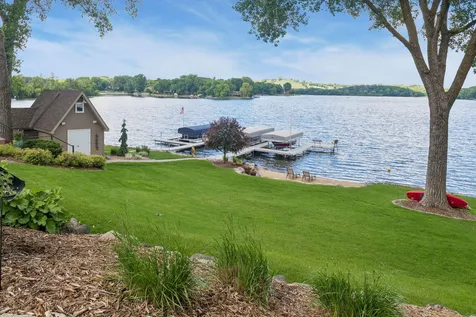 920 Pershing Circle Burnsville MN 55306