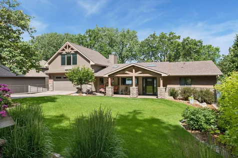 920 Pershing Circle Burnsville MN 55306