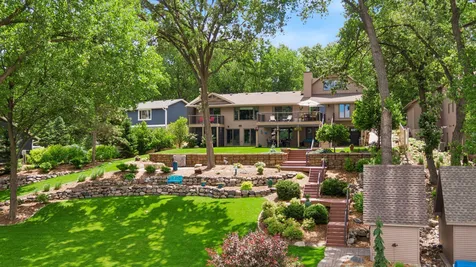 920 Pershing Circle Burnsville MN 55306