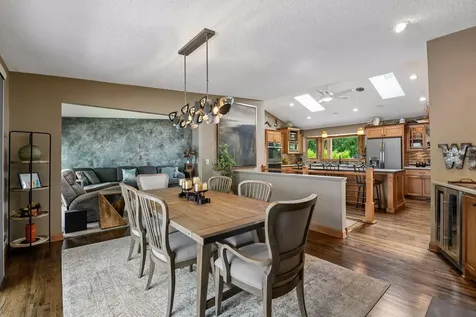 920 Pershing Circle Burnsville MN 55306