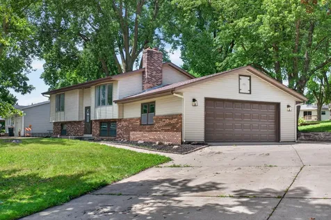 411 Adams Drive W Young America MN 55397