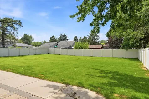 6575 Crosby Avenue Inver Grove Heights MN 55076