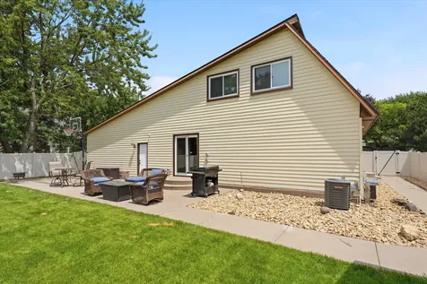 6575 Crosby Avenue Inver Grove Heights MN 55076