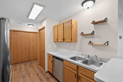 985 106th Lane NW Coon Rapids MN 55433