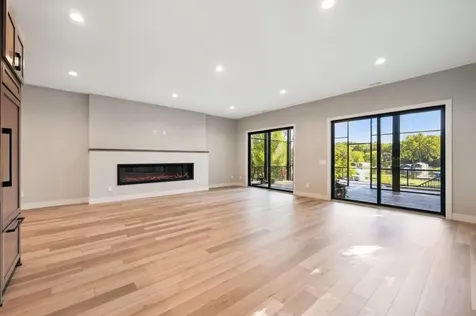 3061 Lake Shore Boulevard Minnetonka MN 55391