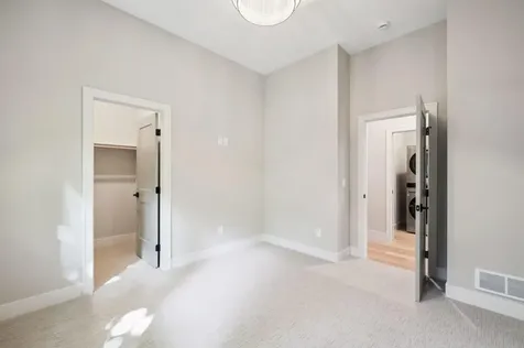 3061 Lake Shore Boulevard Minnetonka MN 55391