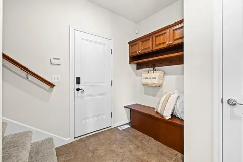 2550 Arrowhead Lane Chanhassen MN 55317