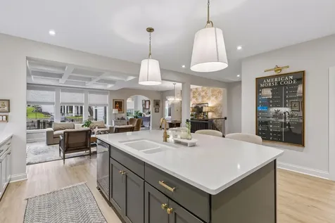 4023 Arbor Drive Woodbury MN 55129