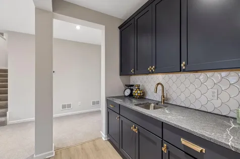 4023 Arbor Drive Woodbury MN 55129