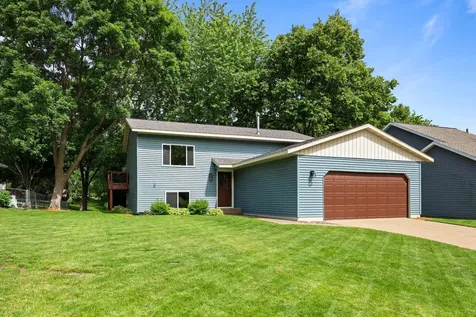 880 Pearl View Drive Sauk Rapids MN 56379