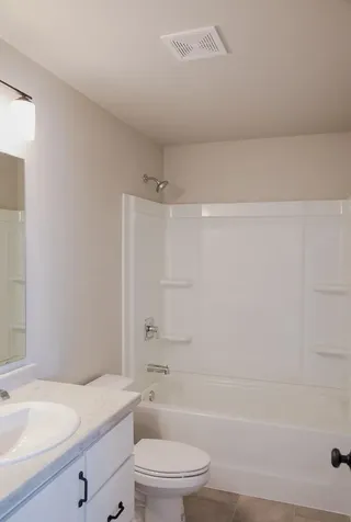 2507 37th Avenue S Moorhead MN 56560