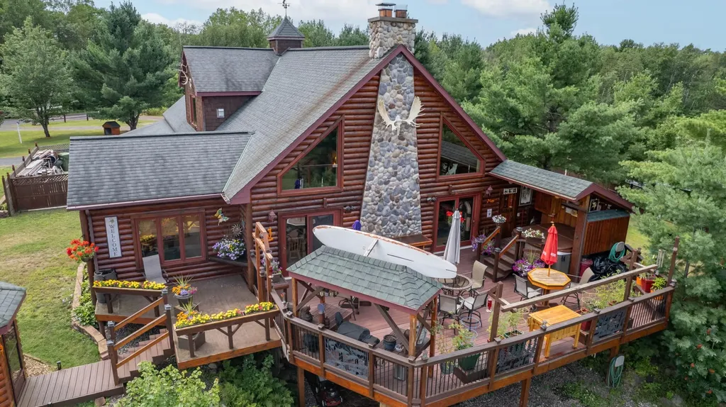 11911 E Rowe Road Lake Nebagamon WI 54849