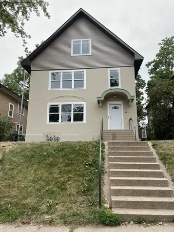 1952 Saint Clair Avenue Saint Paul MN 55105