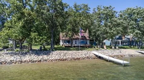 22548 Senns Beach Drive Detroit Lakes MN 56501