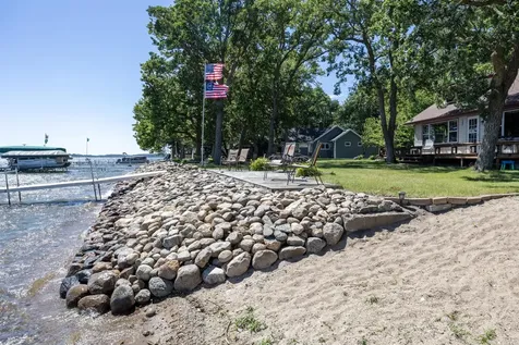 22548 Senns Beach Drive Detroit Lakes MN 56501