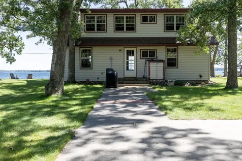 22548 Senns Beach Drive Detroit Lakes MN 56501