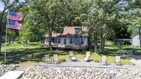 22548 Senns Beach Drive Detroit Lakes MN 56501