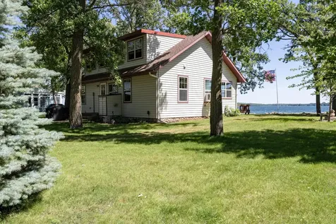 22548 Senns Beach Drive Detroit Lakes MN 56501