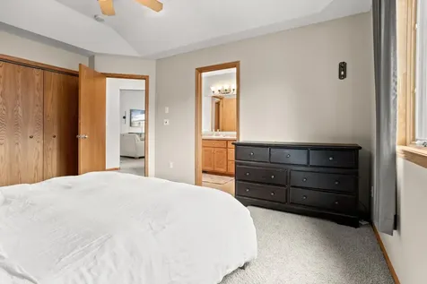 3308 23rd Avenue S Fargo ND 58103