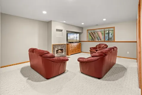 3308 23rd Avenue S Fargo ND 58103
