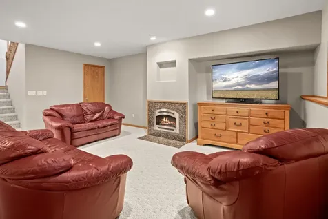 3308 23rd Avenue S Fargo ND 58103