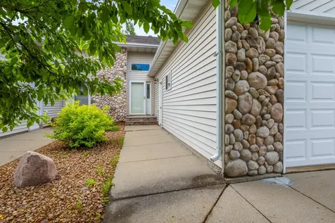 3308 23rd Avenue S Fargo ND 58103