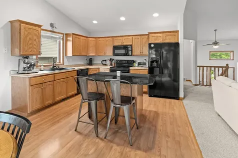 3308 23rd Avenue S Fargo ND 58103