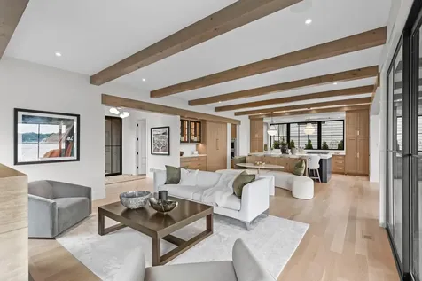254 Lake Street Excelsior MN 55331