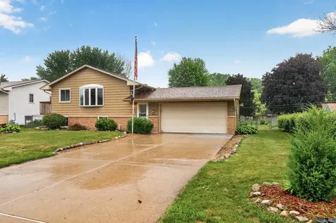 599 Westby Drive NE Spring Lake Park MN 55432
