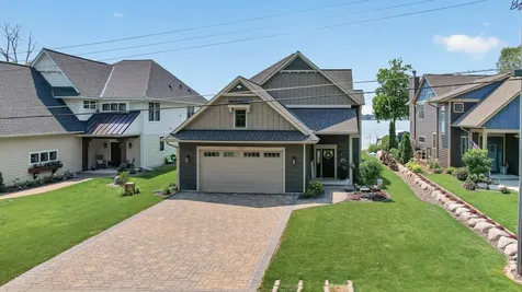 7769 N Shore Circle N Forest Lake MN 55025