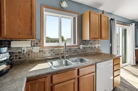 3126 32nd Street S Moorhead MN 56560