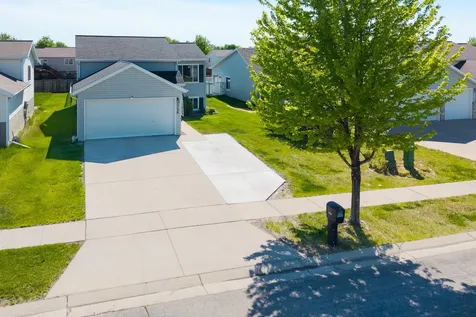 3126 32nd Street S Moorhead MN 56560