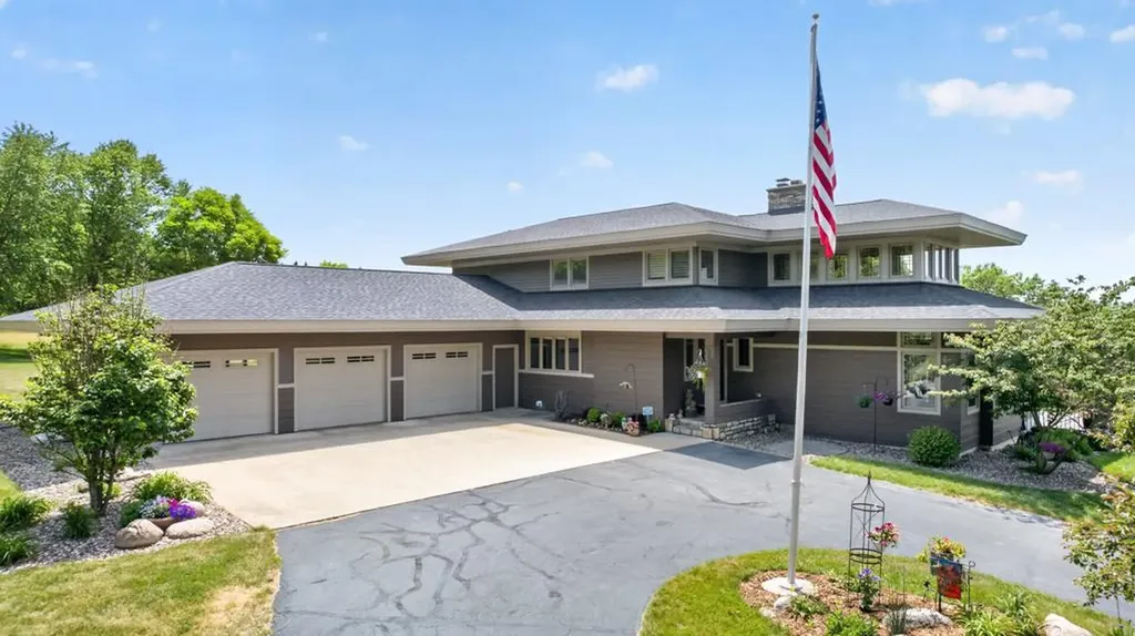 5185 Meadow Crossing Road SW Rochester MN 55902